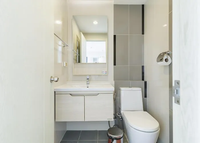 아파트 Luxury Onnute9bts 40sqmt Netflix & Bts& Pool & Gym 2mins To Bts *
