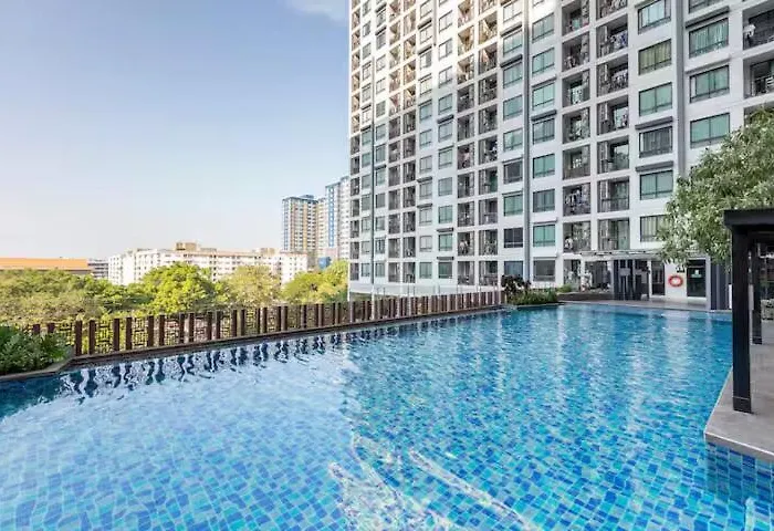 Luxury Onnute9bts 40sqmt Netflix & Bts& Pool & Gym 2mins To Bts 아파트 방콕